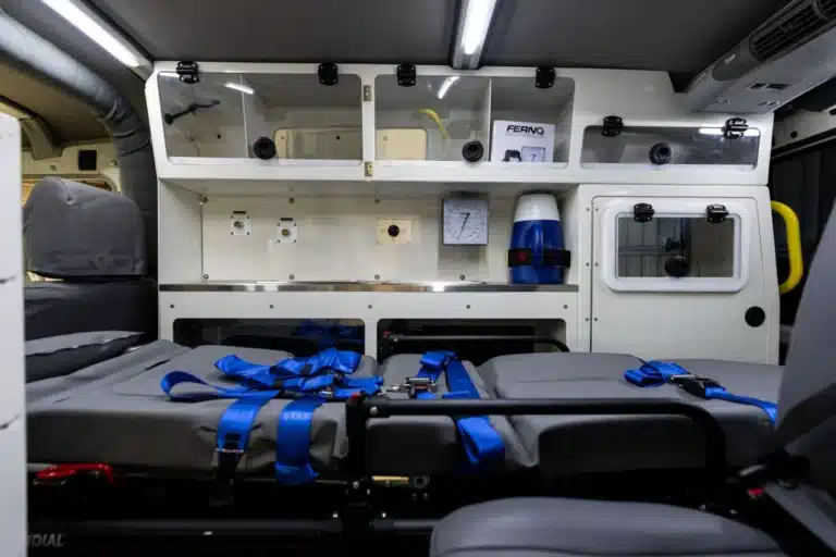 new-rental landcruiser-ambulance 36