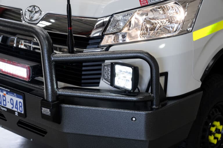 Hiace 4x4 12 Seater Minespec Bus