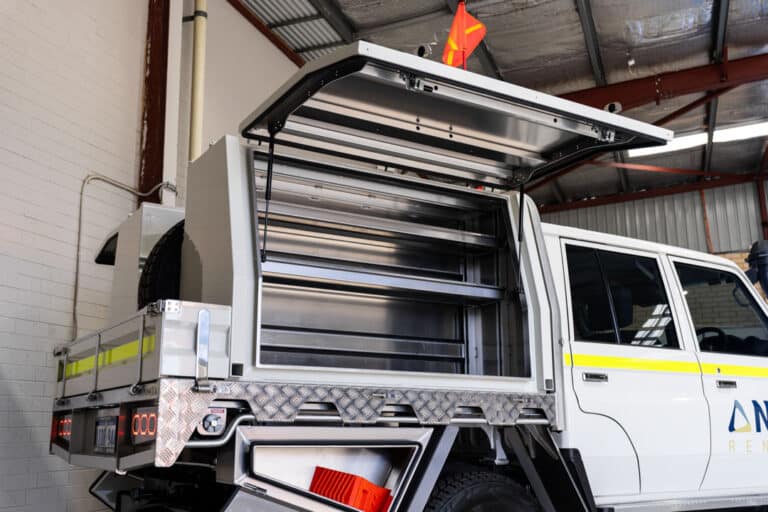 LandCruiser Minespec Dual Cab Fitter