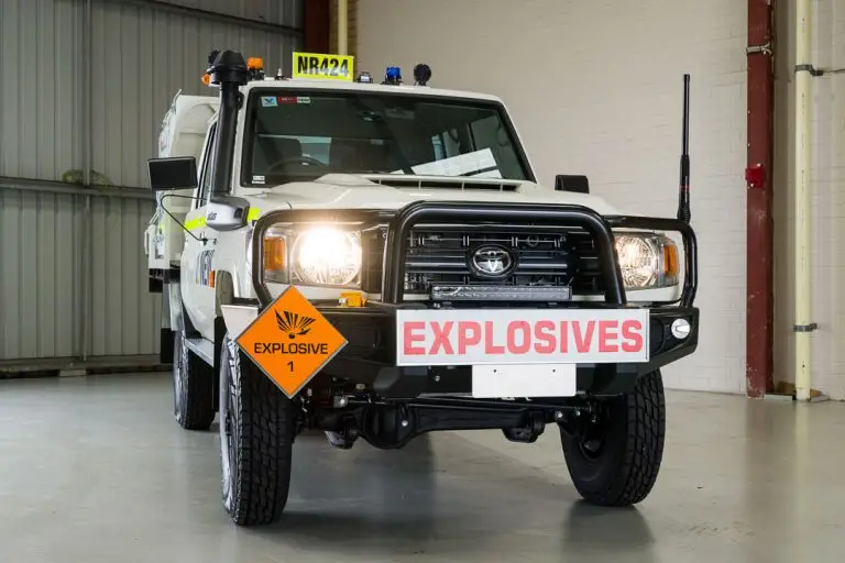 newrental-landcruiser-explosives50