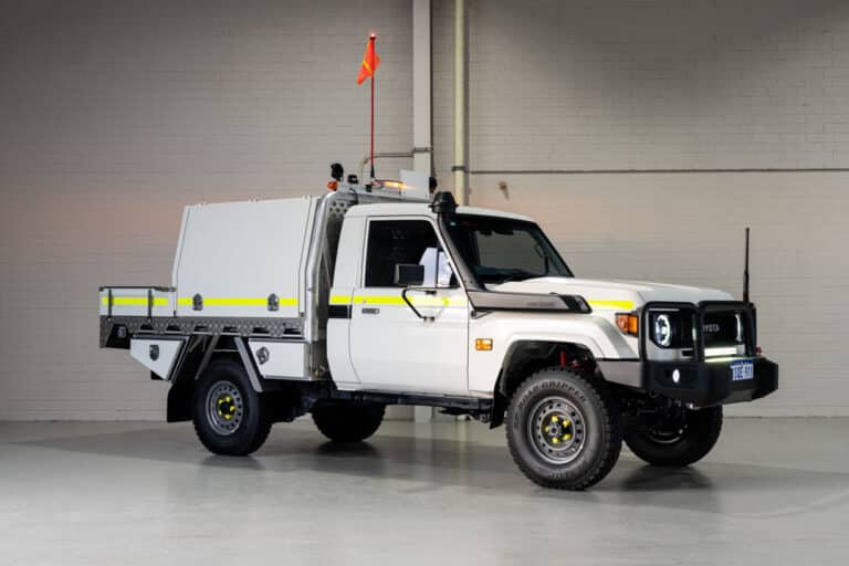 LandCruiser Minespec Single Cab Fitter