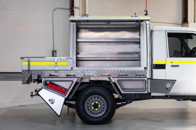 LandCruiser Minespec Single Cab Fitter