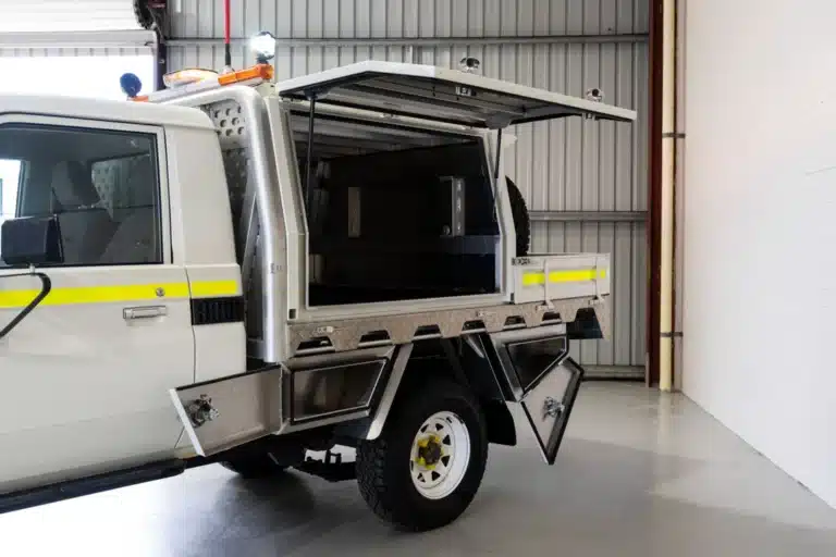LandCruiser Single Cab Norweld Half Canopy