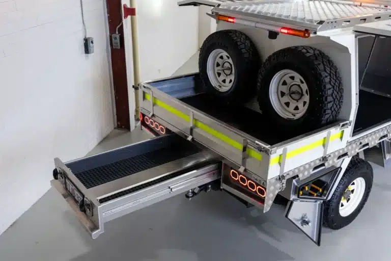 LandCruiser Single Cab Norweld Half Canopy
