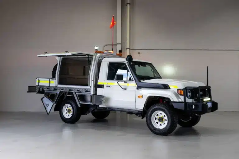 LandCruiser Single Cab Norweld Half Canopy